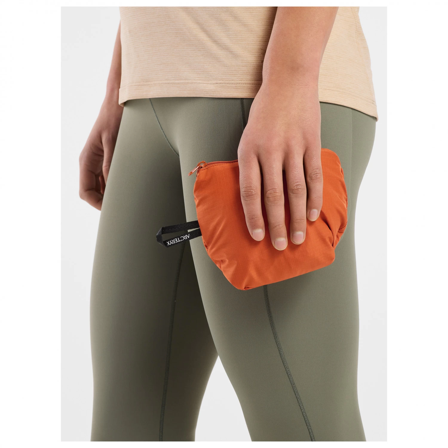 Arc'teryx Women's Squamish Hoody - Softshell Jacket 8 Arc'teryx Women's Squamish Hoody - Softshell Jacket - Image 6