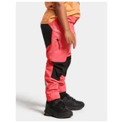 DIDRIKSONS Kid's Lövet Pant 6 - Softshell Trousers 14 DIDRIKSONS Kid's Lövet Pant 6 - Softshell Trousers -Outdoor Apparel Sale Shop didriksons kids loevet pant 6 softshell trousers detail 6