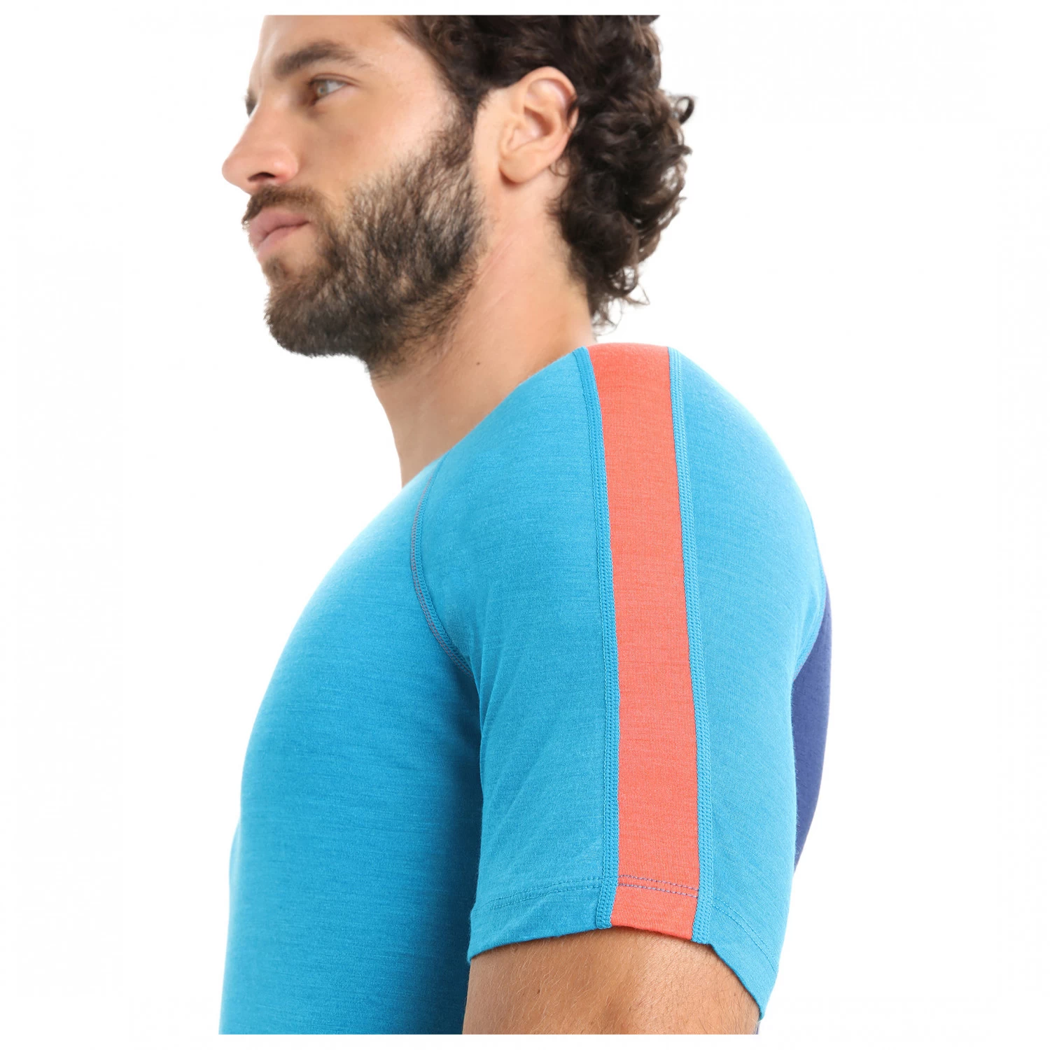 Icebreaker 125 Zoneknit S/S Crewe - Merino Base Layer 9 Icebreaker 125 Zoneknit S/S Crewe - Merino Base Layer - Image 7