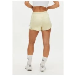 Röhnisch Women's Bounce Shorts - Shorts -Outdoor Apparel Sale Shop roehnisch womens bounce shorts shorts detail 3