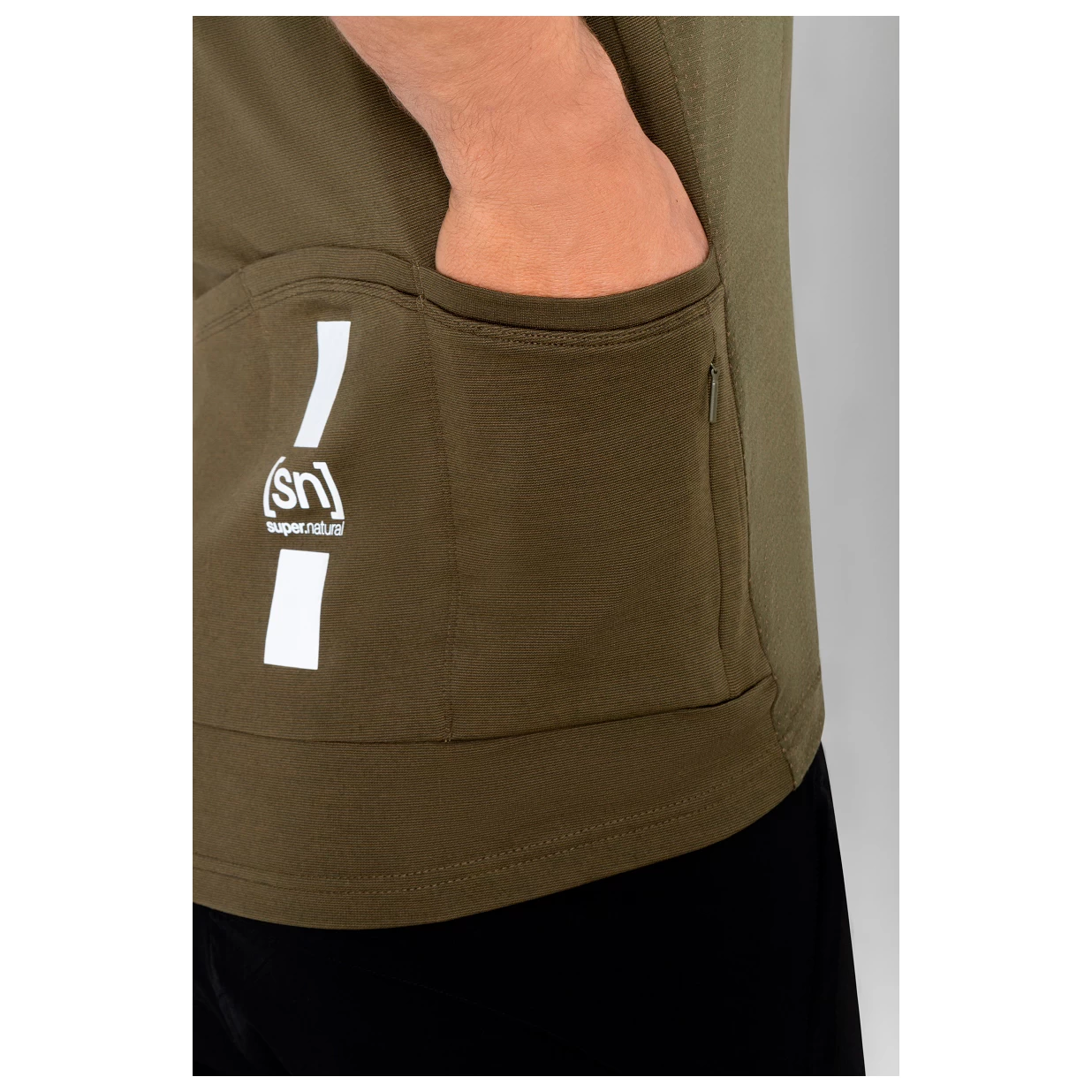 Super.natural Gravier Tee - Cycling Jersey 10 Super.natural Gravier Tee - Cycling Jersey - Image 8