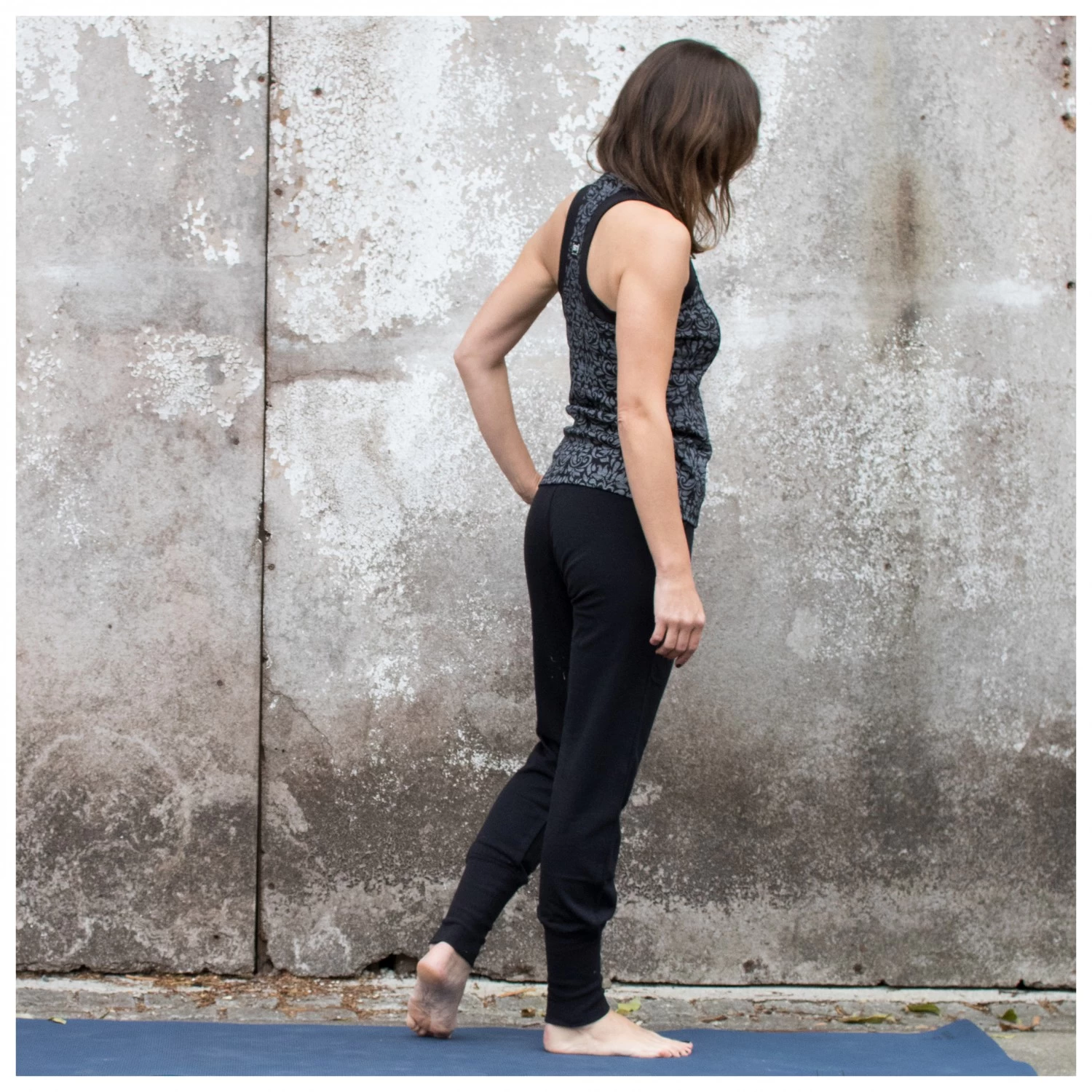 Super.natural Women's Essential Cuffed Pant - Tracksuit Trousers 6 Super.natural Women's Essential Cuffed Pant - Tracksuit Trousers - Image 4