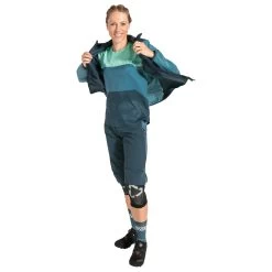 VAUDE Women's Minaki Light Jacket - Cycling Jacket 7 VAUDE Women's Minaki Light Jacket - Cycling Jacket -Outdoor Apparel Sale Shop vaude womens minaki light jacket cycling jacket detail 3